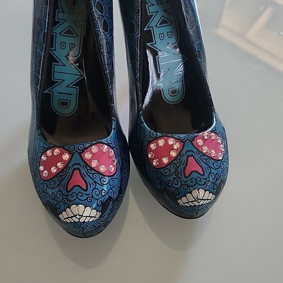 Iron Fist Rockband Skull Heels - Picture 2 of 8